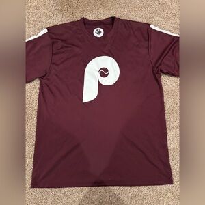Men’s Phillies Tee